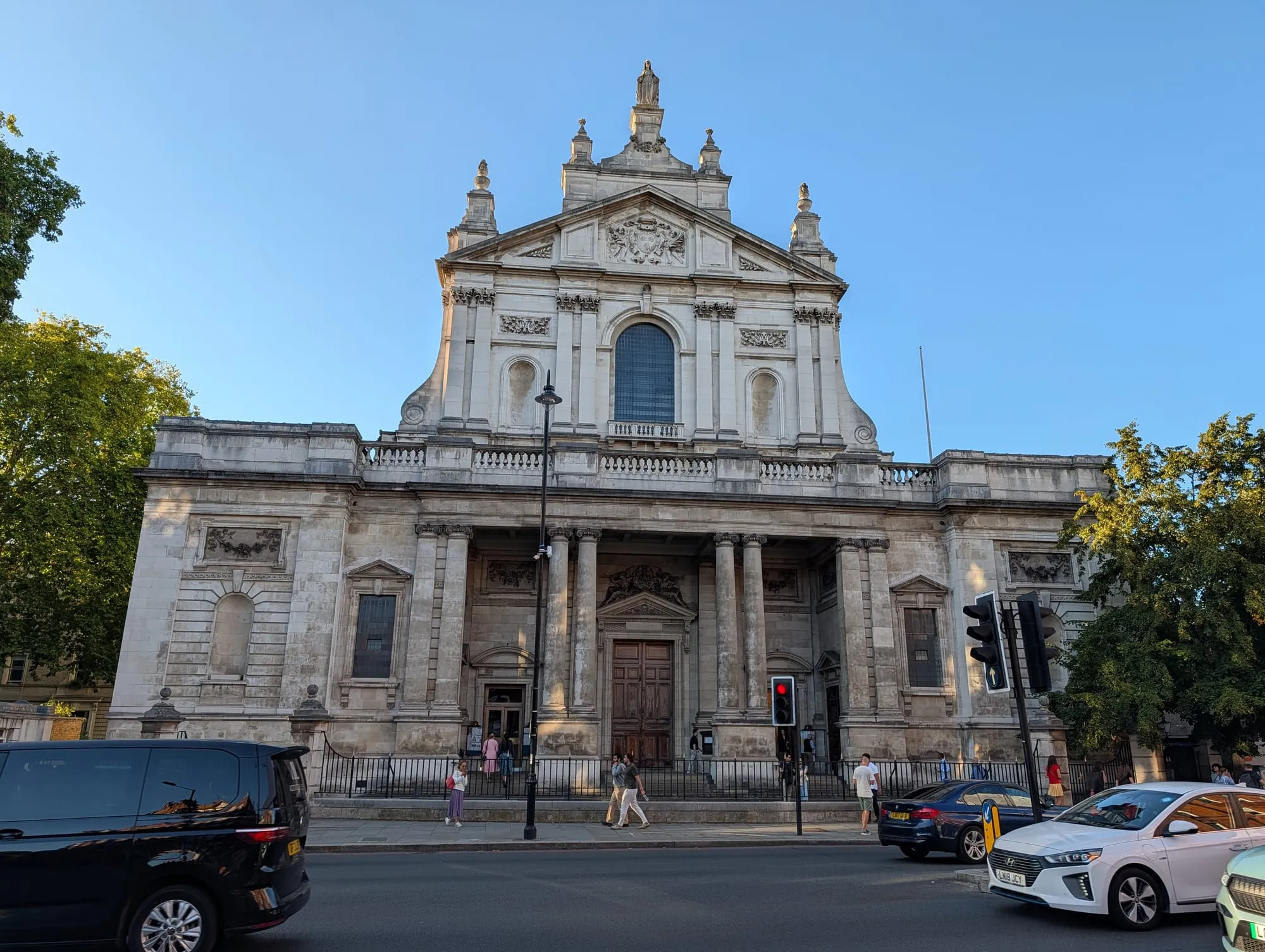 The Brompton Oratory, a tall Italianate stone church front on Brompton Road