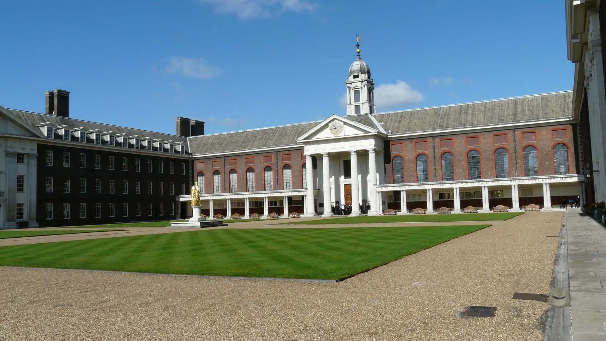 The south front and Figure Court of the Royal Hospital Chelsea, designed by Christopher Wren