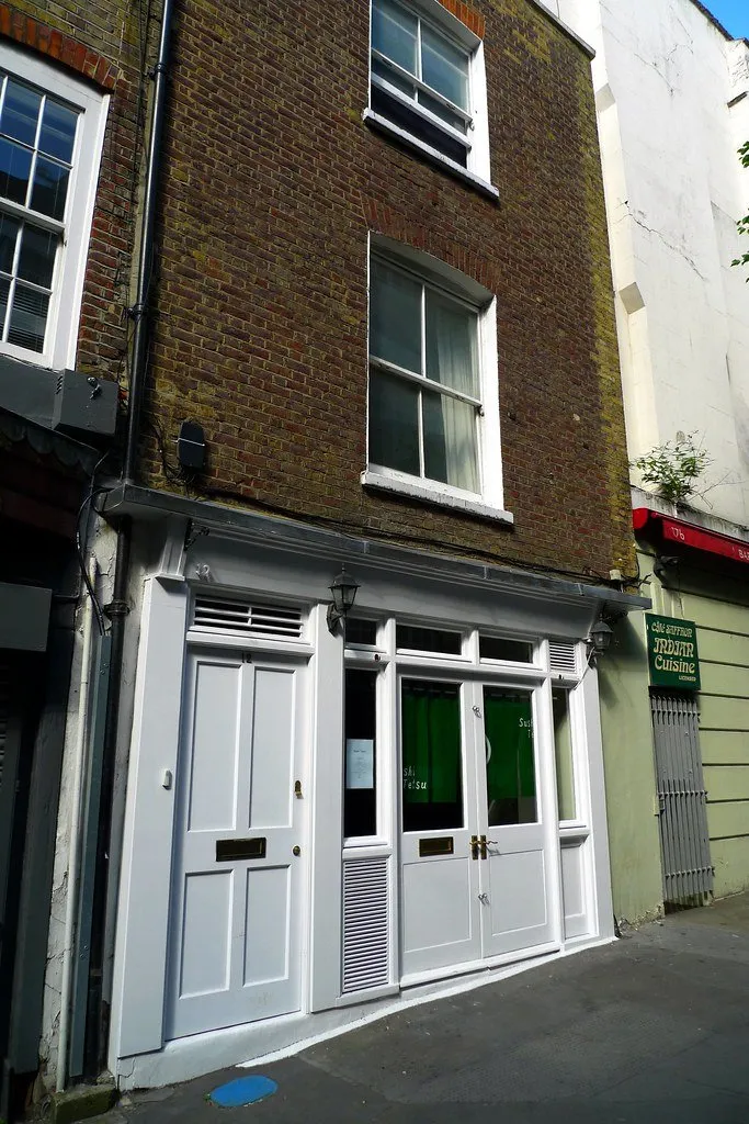 The plain frontage of Sushi Tetsu in Clerkenwell